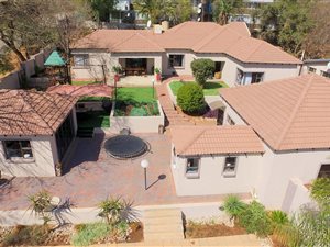 4 Bed House in Meyerspark