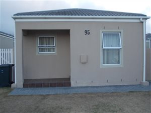 2 Bed House in Costa Da Gama