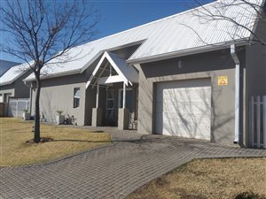 3 Bed House in Mooivallei Park