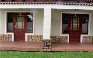2 Bedroom Apartment in Keurboomstrand