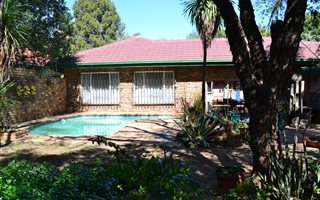 3 Bedroom House in Waterkloof Glen