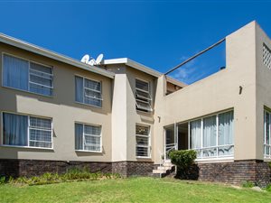 3 Bedroom Apartment in Edenburg