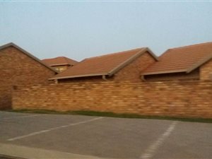 3 Bed Cluster in Emerald Estate