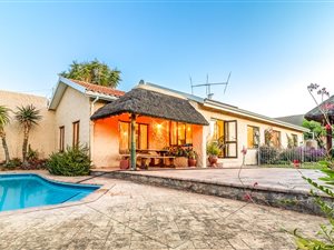 4 Bed House in Stellenberg