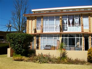 3 Bed Townhouse in Krugersdorp North