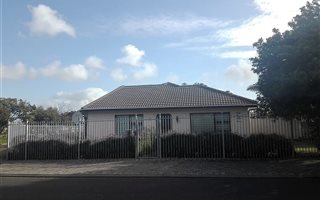 3 Bedroom House in Panorama
