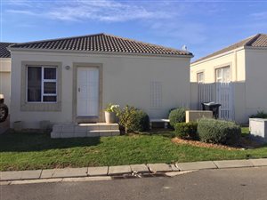 3 Bed House in Dennegeur