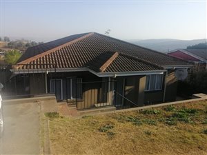 4 Bed House in Woodlands