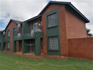 2 Bed Flat in Theresa Park