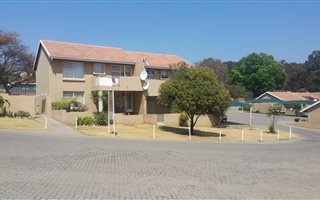2 Bedroom Simplex in Kenmare