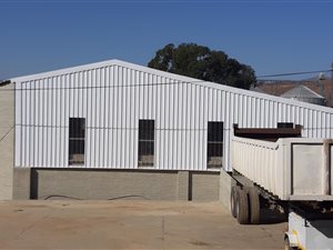 840 m² Commercial space in Kokstad