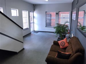 1548 m² Industrial space in Jacobs