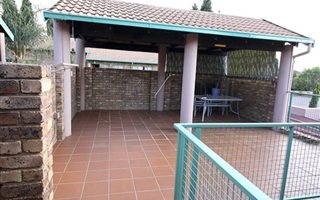 3 Bedroom Flat in Moregloed