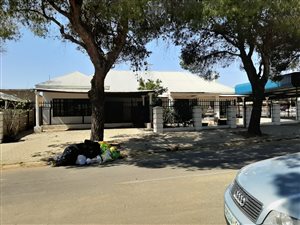400 m² Commercial space in Park West