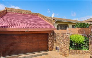 4 Bedroom House in Bruma