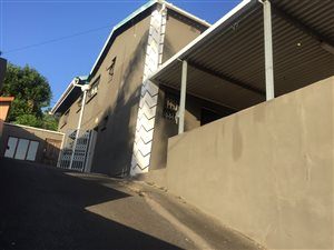 3 Bed House in Westcliff