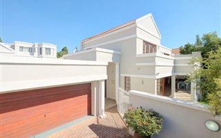 3 Bedroom House in River Club