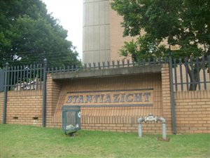 1 Bed Apartment in Constantia Park