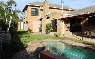 3 Bedroom House in Uitzicht