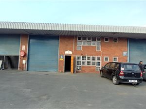 344 m² Industrial space in Briardene