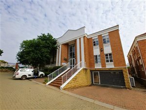 700 m² Commercial space in Boskruin