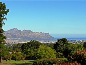 3 Bed House in Helderrand