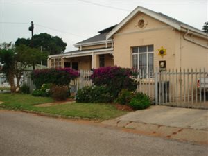 5 Bed House in Roodepoort Central