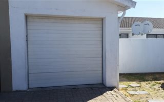2 Bedroom House in Belmont Park