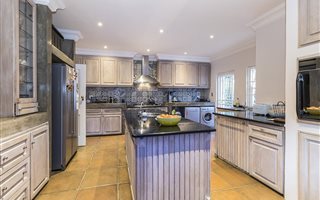 3 Bedroom House in Menlo Park
