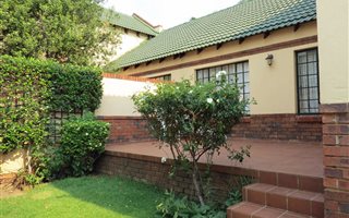 3 Bedroom Townhouse in Johannesburg North