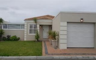 3 Bedroom Cluster in Melkbosstrand