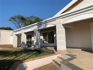 3 Bed House in Athlone Park