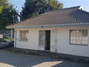 70 m² Commercial space in Croydon