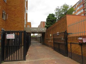 5 Bed Apartment in Sunnyside