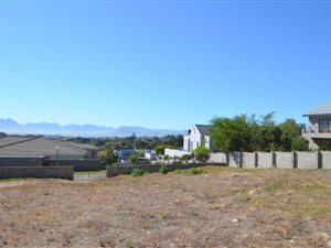 768 m² Land available in Aurora