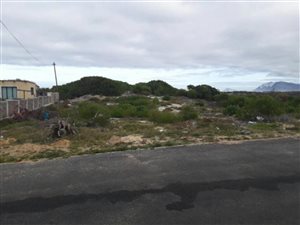 647 m² Land available in Hawston