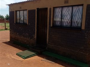 3 Bed House in Langaville
