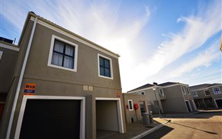 3 Bedroom Duplex in Parklands North