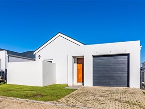3 Bed Townhouse in Paarl