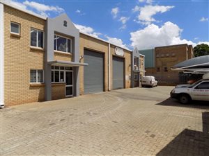 305 m² Industrial space in Spartan