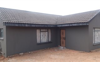 3 Bedroom House in Kanyamazane