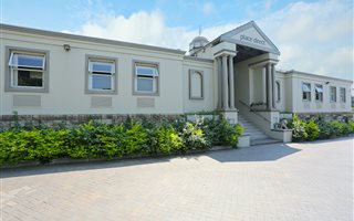 640 m² Office Space in Edenburg