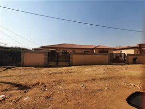3 Bed House in Sebokeng Zone 12
