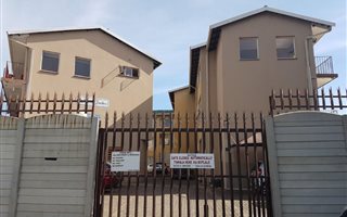 1.5 Bedroom Apartment in Witpoortjie