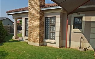 3 Bedroom House in Aureus