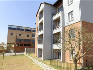 2 Bed Apartment in Cosmo City