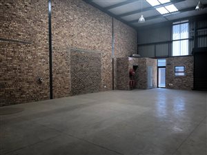 242 m² Industrial space in Willow Park Manor