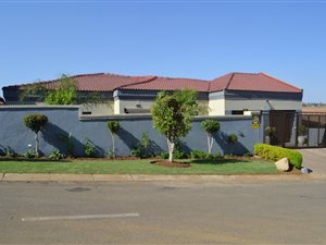 4 Bed House in Orlando West
