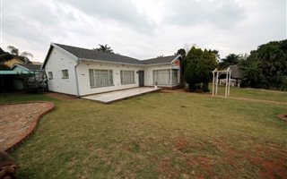 4 Bedroom House in Elspark