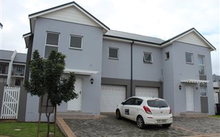 3 Bedroom Townhouse in Buh Rein Estate